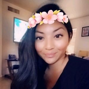 Meet your Posher, Crystal